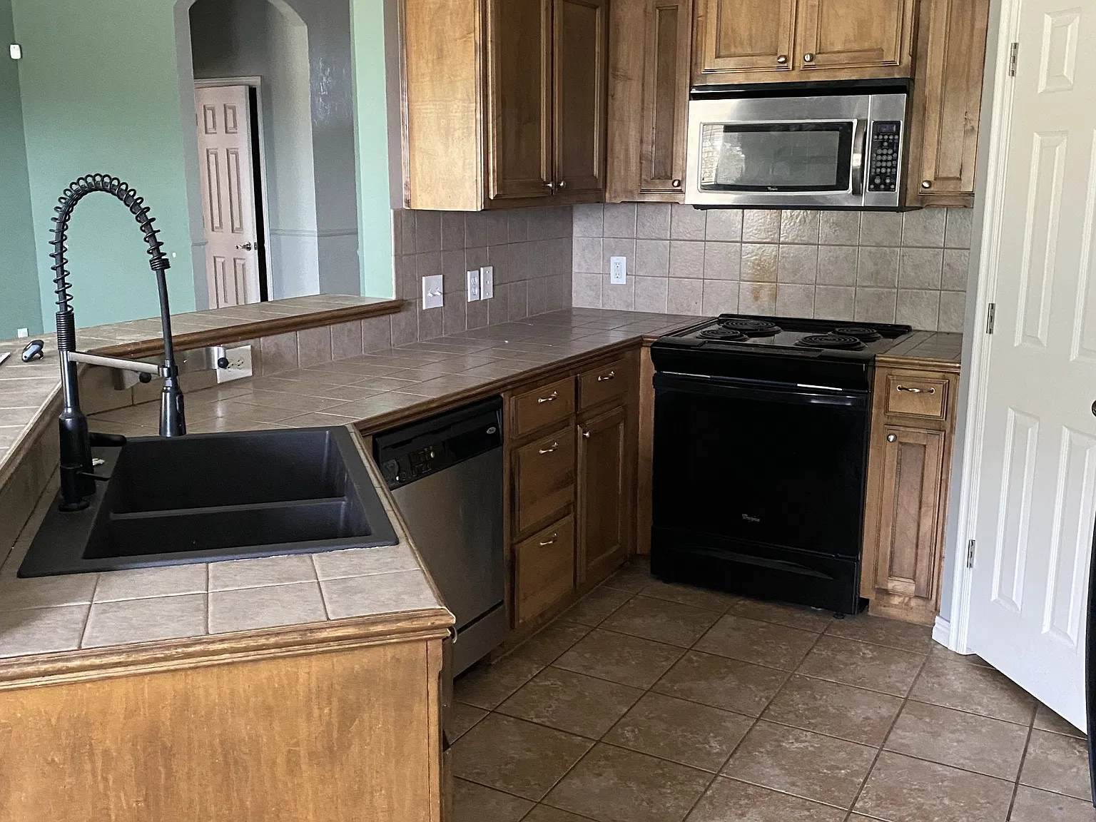 4812 Southwest Malcom Road - 1 — Photo 3