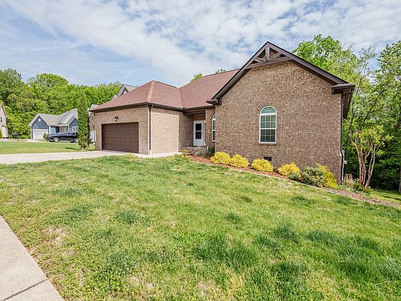 4th image of 813 Tanager Pl