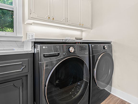 LG Washer / Dryer