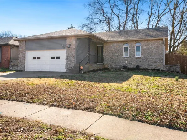 706 E Woodland Street, Springfield, MO 65807