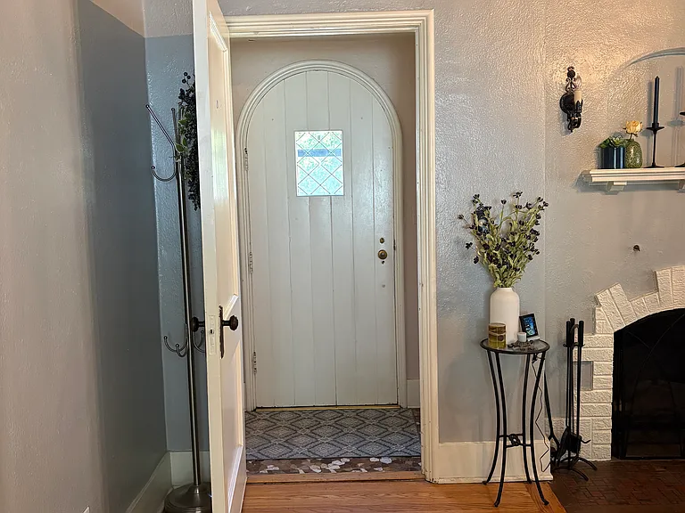 4519 Woolworth Ave — Photo 66
