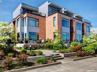 1680 NW Riverscape St, Portland, OR 97209