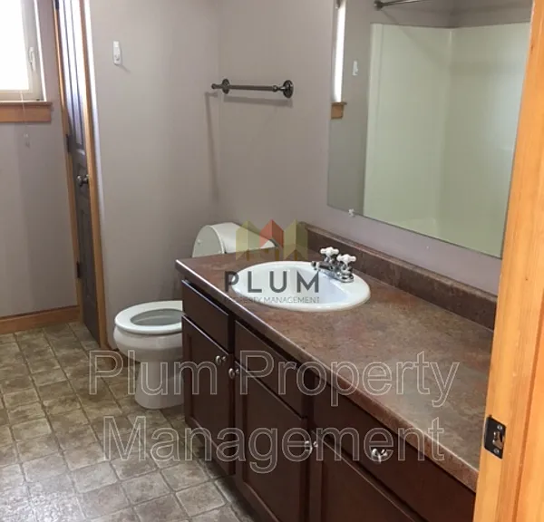2726 Oshaughnesy St #B — Photo 8