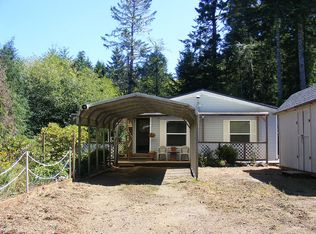 615 Bonneville Rd, Lakeside, OR 97449