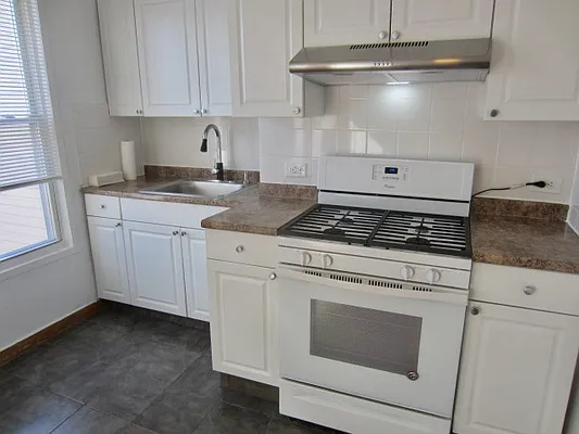 Rented by Capri Jet Realty Corp | media 8