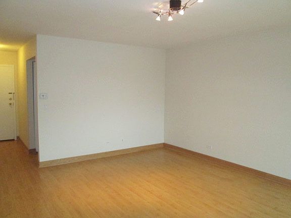 3rd image of 2650 Brookwood Way Dr APT 301