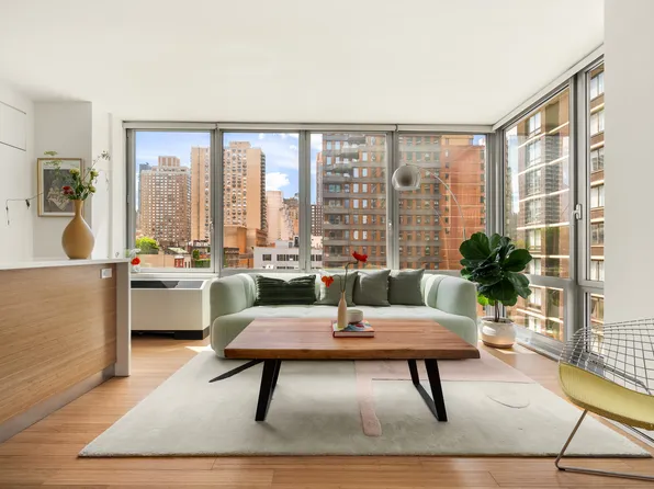 303 East 33rd Street image 1 of 12