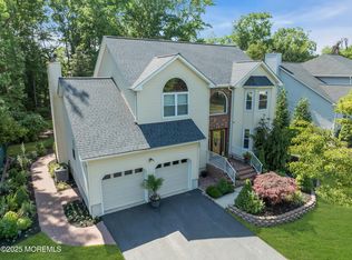 1624 Melville St, Oakhurst, NJ