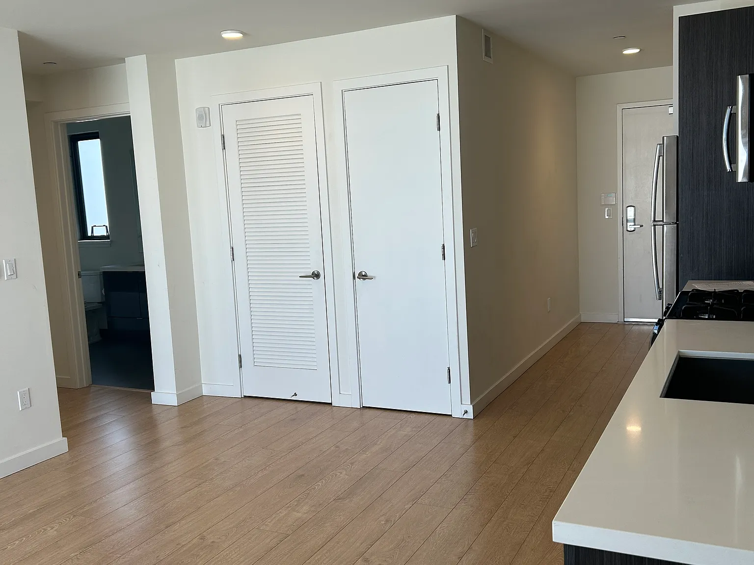 1 bed, $3,895 — Photo 3