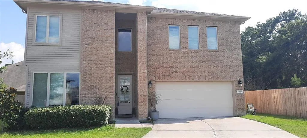 4 bed, 3.5 bath, 2859 sqft, $3,100 — Photo 1