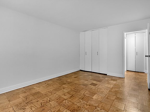 4th image of 400 E 71st St APT 15P