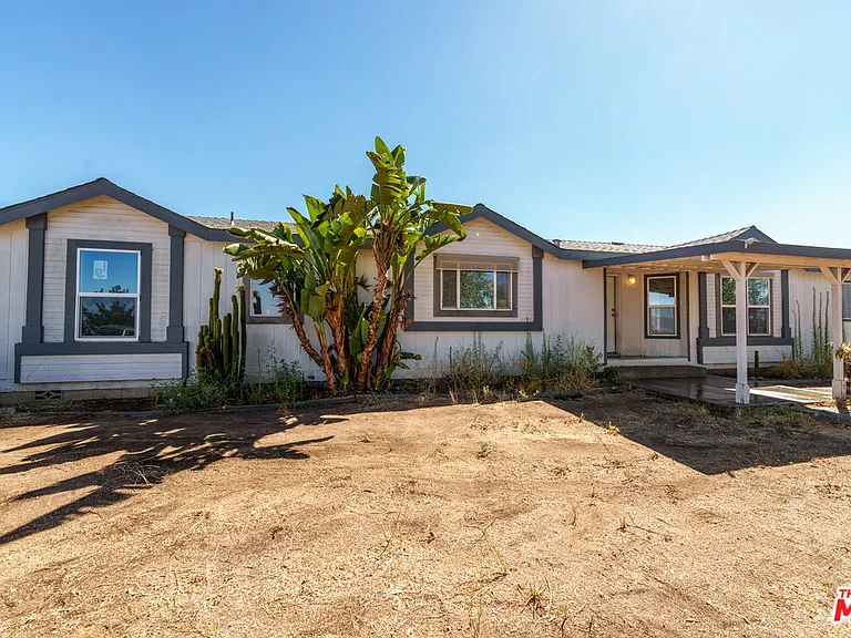 25120 Charina Ln — Photo 1