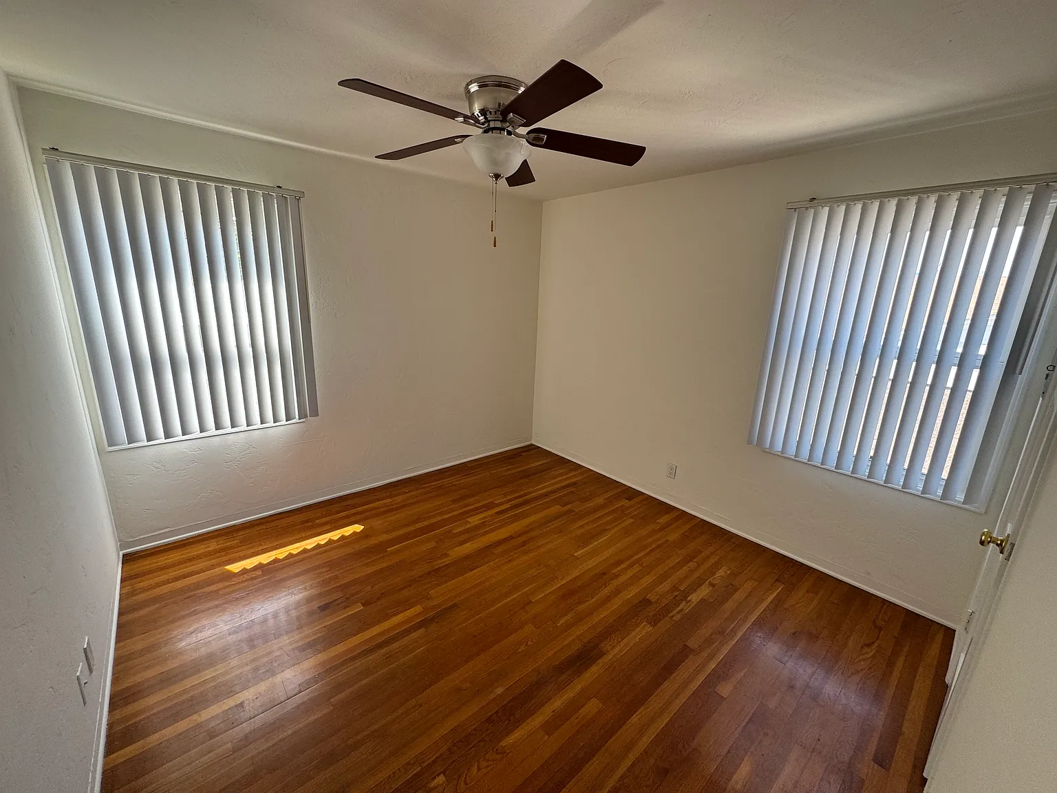 8860 La Mesa Blvd — Photo 4