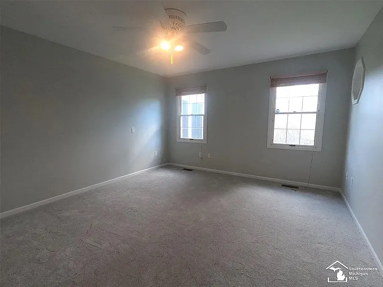 304 Meadowlands Ct #304 — Photo 16