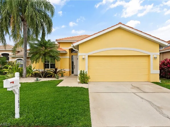 11182 Lakeland Cir, Fort Myers, FL 33913