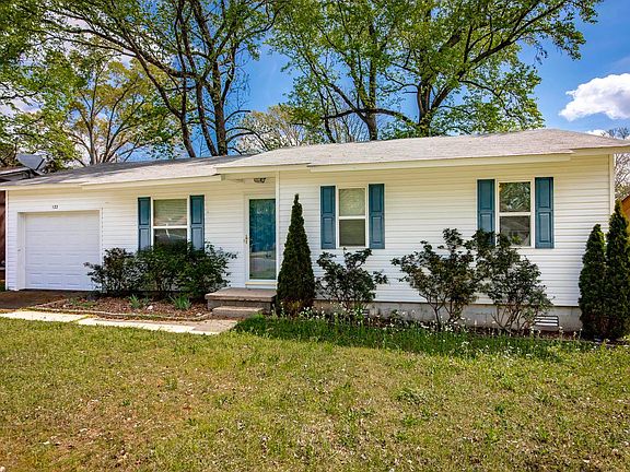2nd image of 133 Lonsdale Cir