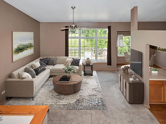 3rd image of 16006 Golfview Dr