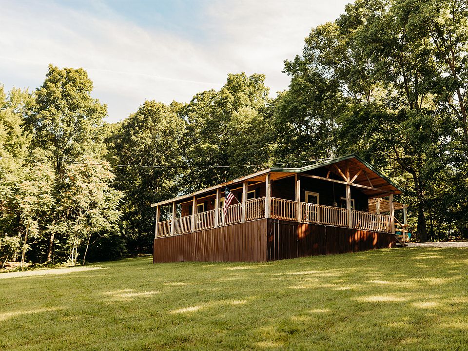 1st image of 124 Ashley Ridge Rd