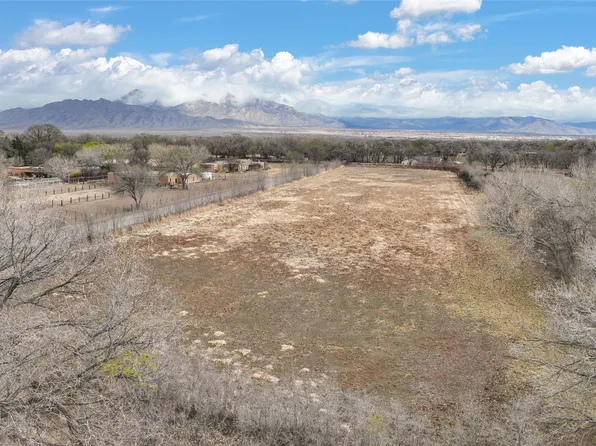 Applewood Rd, Corrales, NM 87048
