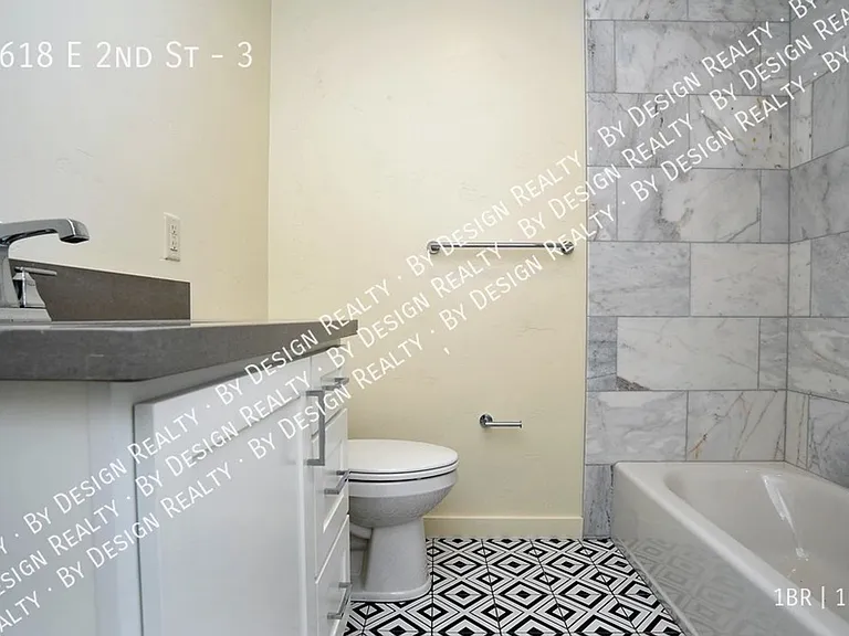 3618 E 2nd St — Photo 19