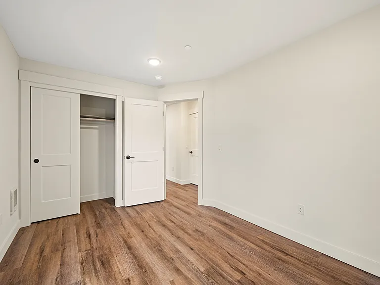 Latitude 46 Apartments — Photo 22