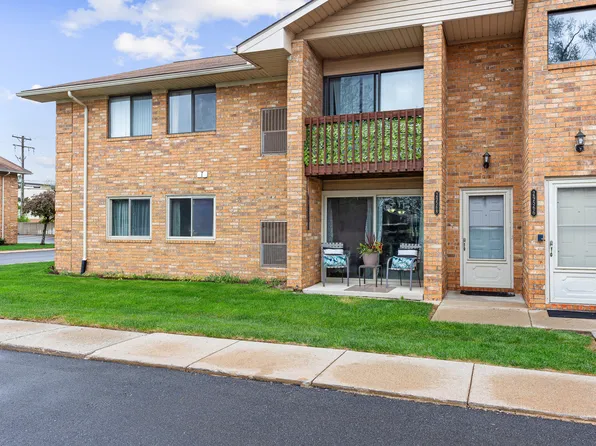 29568 Clarita St, Livonia, MI 48152