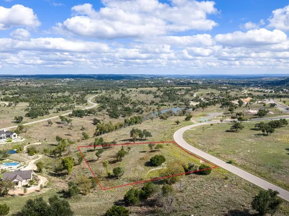 759 Hagee Dr, Fredericksburg, TX 78624