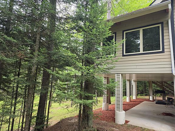 5th image of 3935 Tara Ln