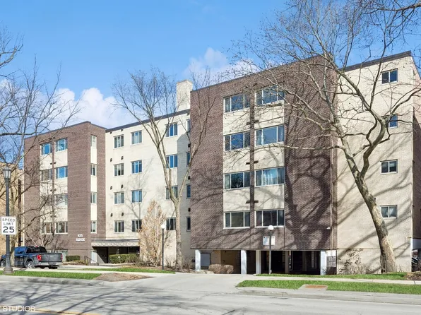 835 Ridge Ave APT 102, Evanston, IL 60202