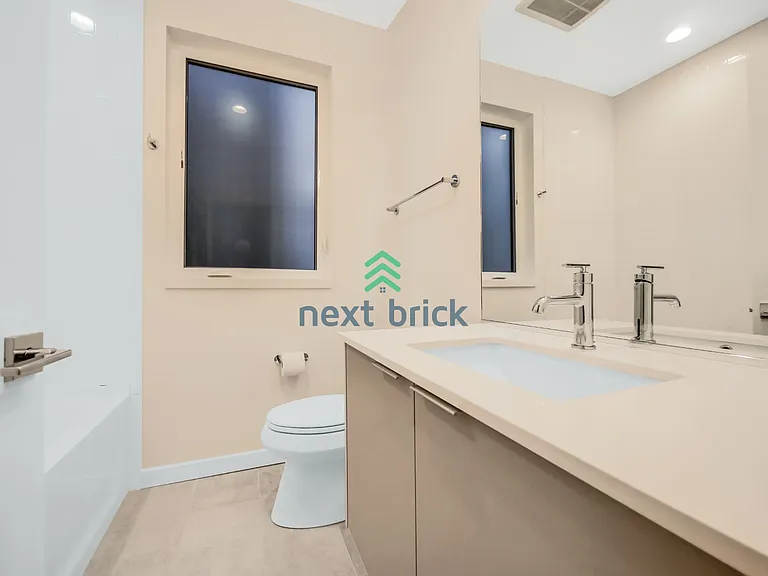 8037 Mary Ave NW #C — Photo 11