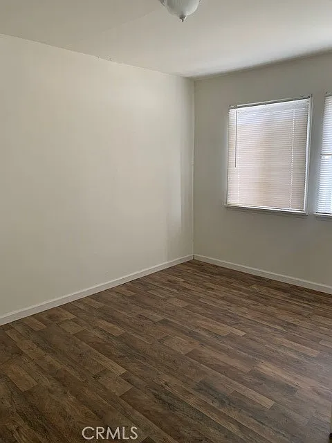 2 bed, 800 sqft, $2,500 — Photo 3