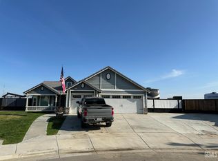 9000 Selma St, Bakersfield, CA 93313