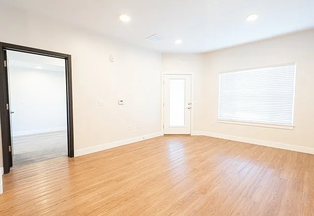 Large Living Space Large Living Space