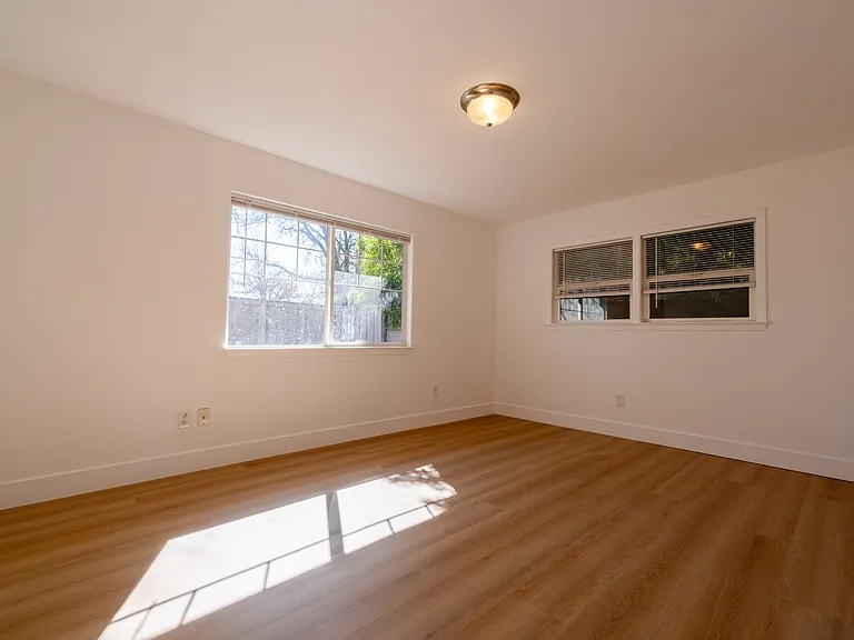 1215 Hidden Creek Pl #B — Photo 7