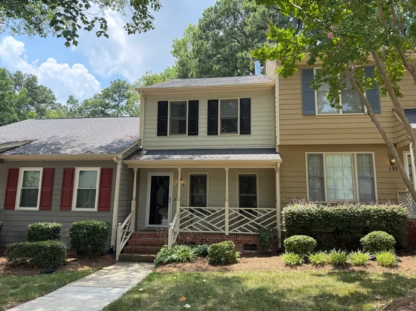 1276 Shadowbark Ct, Raleigh, NC 27603