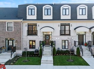 24 Willow Bank Cmn, Saint Catharines, ON L2S2X5