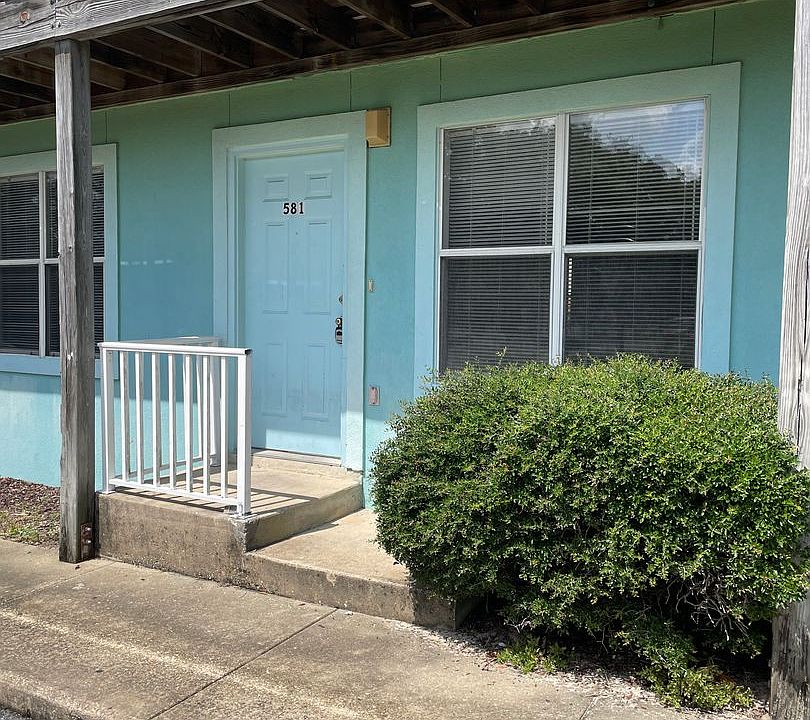 1st image of 581 Florosa Ct