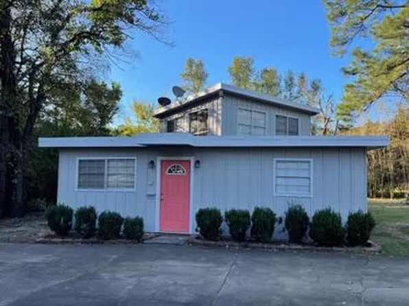 809 Laurel Ln, Nacogdoches, TX 75964