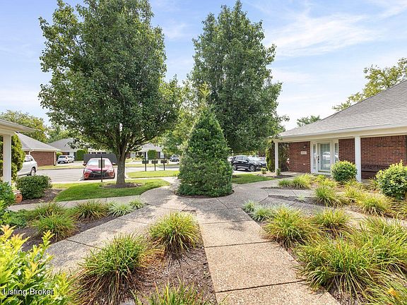 4th image of 10018 Chenoweth Vista Way