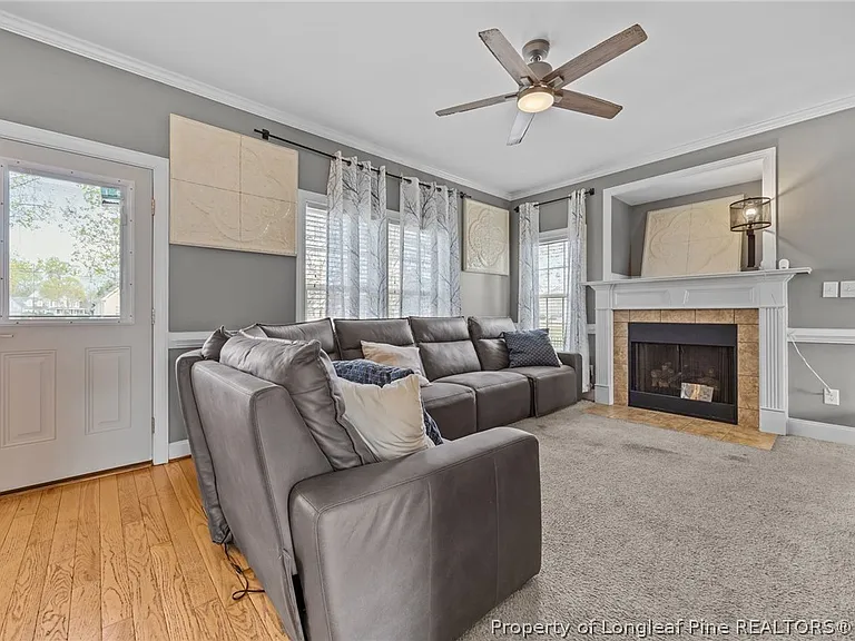 3825 Barnsdale Dr — Photo 9