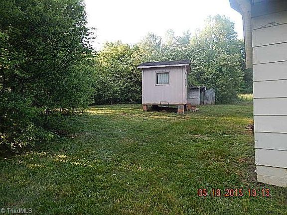 5th image of 746 N Holiness Church Rd