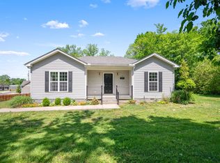 255 Walnut St, Greenbrier, TN 37073