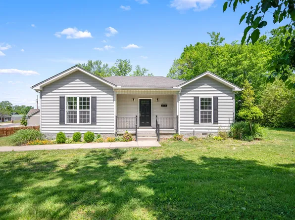 255 Walnut St, Greenbrier, TN 37073
