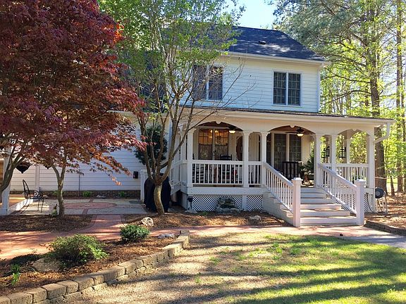 Back of home and large back porch