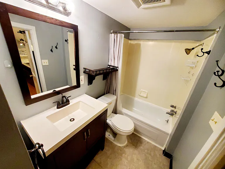 1281 Cranford Ave #3 — Photo 43