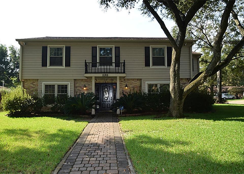 1st image of 11315 Pecan Creek Dr