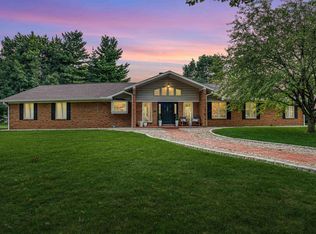 8277 Roberts Ridge Rd, Newburgh, IN 47630