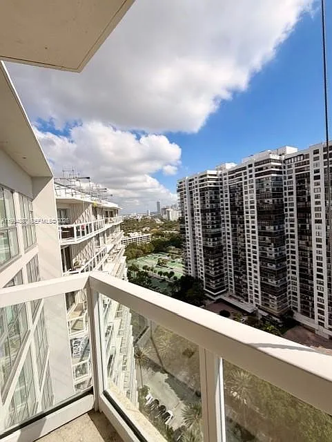 Brickell Townhouse Condo — Photo 2