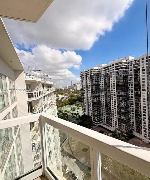 2451 Brickell Ave #PHF — Photo 2
