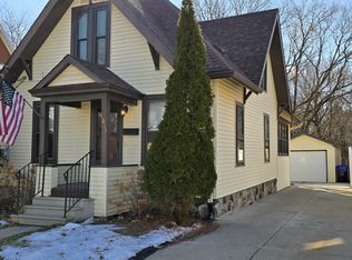 1015 E Eldorado St, Appleton, WI 54911